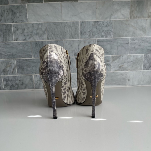 Gucci embossed leather snake print booties - Picture 3 of 7